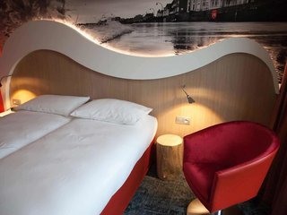 Ibis Styles Saint Malo Port,Saint-Malo>>Rennes,3 star