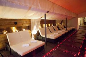 Hotel Der Schutthof,Near Areit Cable Car,3 star