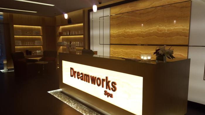 damac maison cour jardin