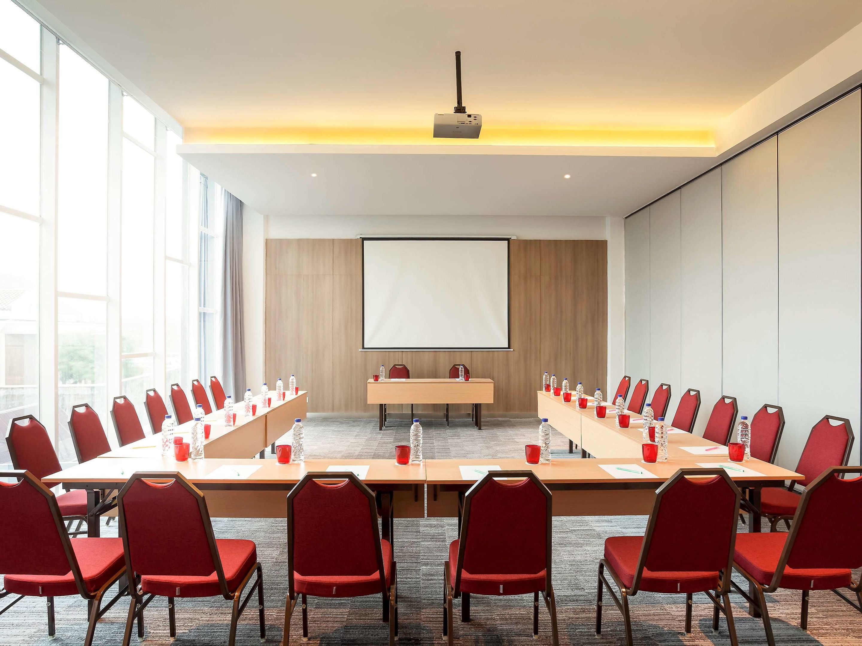 ibis makassar city center