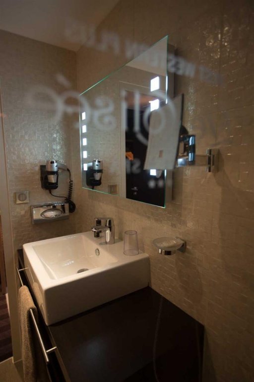 hotel le colisee hotel and spa