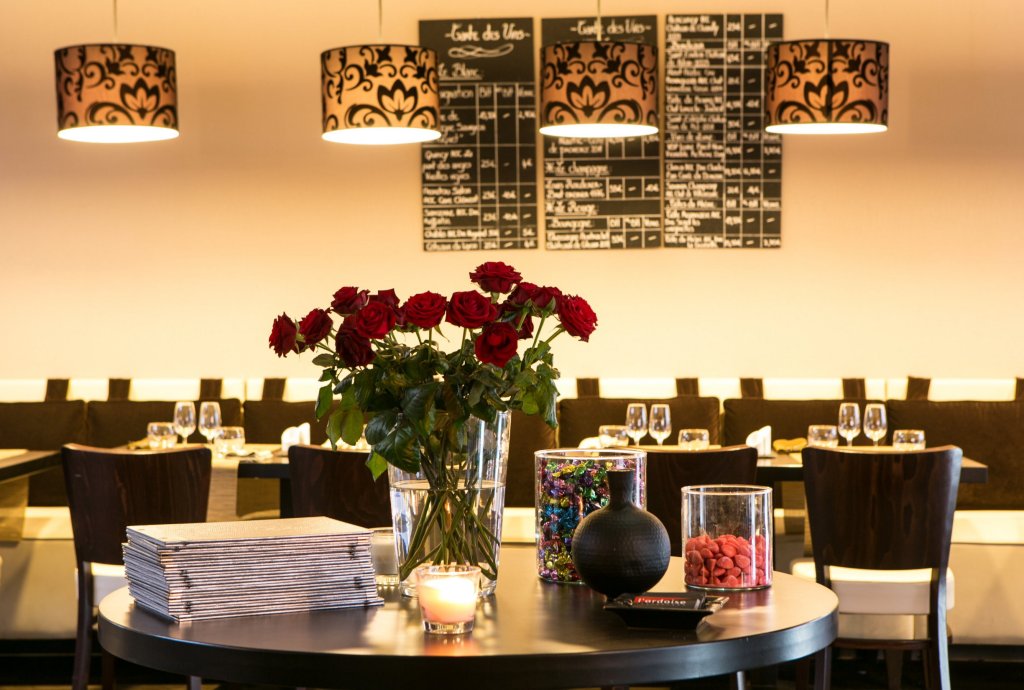 hotel le colisee hotel and spa