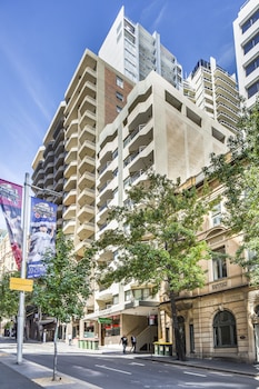 metro apartments on king street