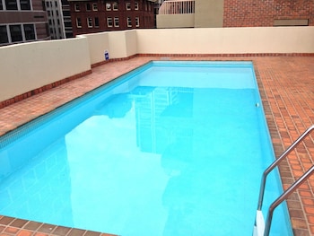 metro apartments on king street