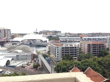 metro apartments on king street