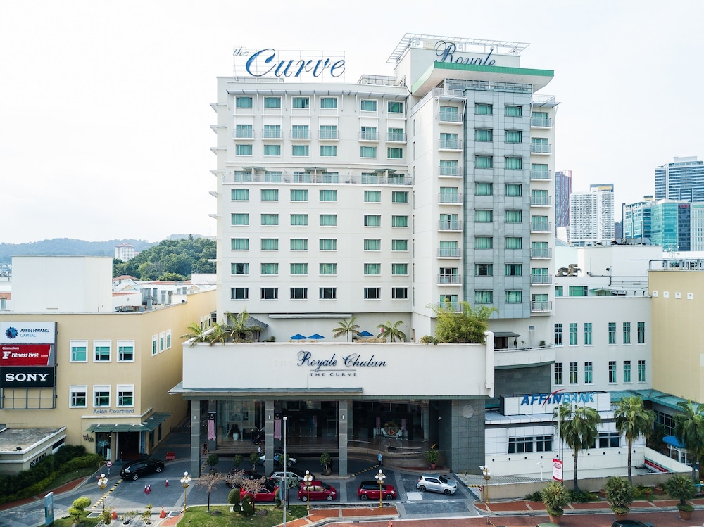 royale chulan the curve