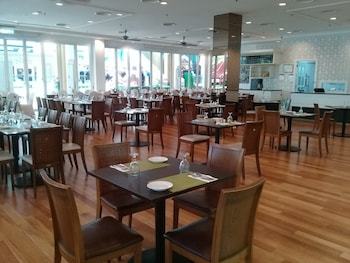 royale chulan the curve