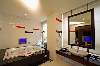 norway forest tamsui motel