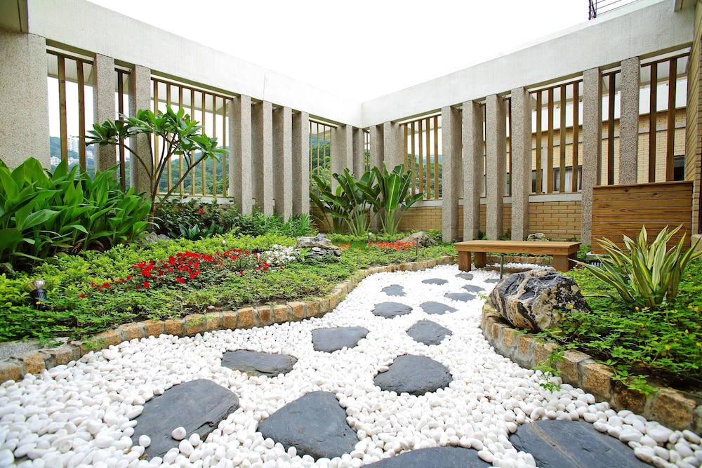 norway forest tamsui motel