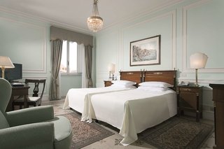 Hotel Quirinale,Near Trevi Fountain,4 star