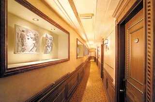 river palace hotel