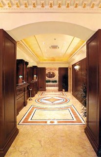 river palace hotel