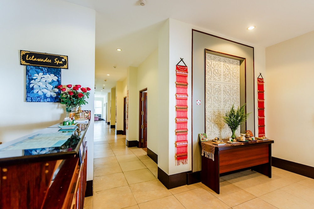 ngwe saung yacht club and resort