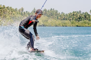 ngwe saung yacht club and resort