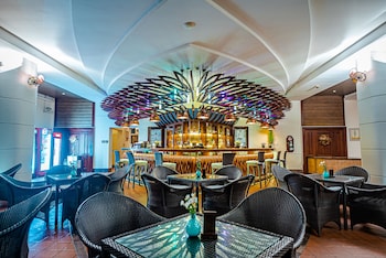 ngwe saung yacht club and resort