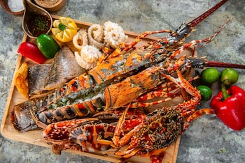 ngwe saung yacht club and resort