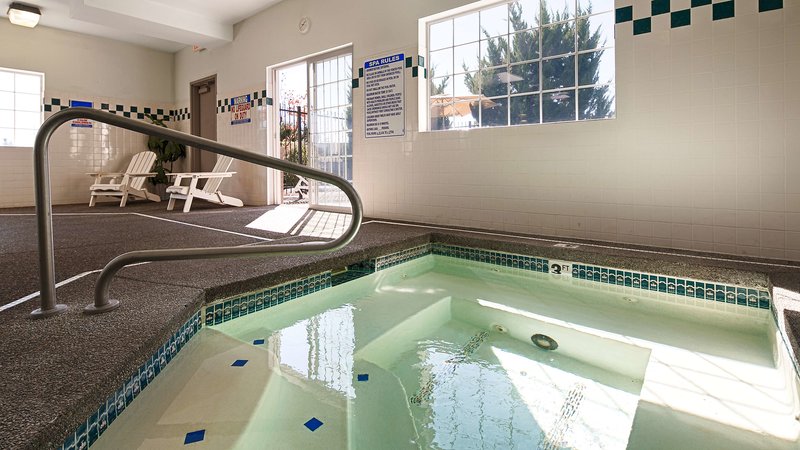 best western oak meadows inn