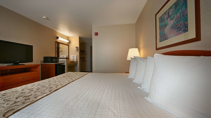 best western oak meadows inn