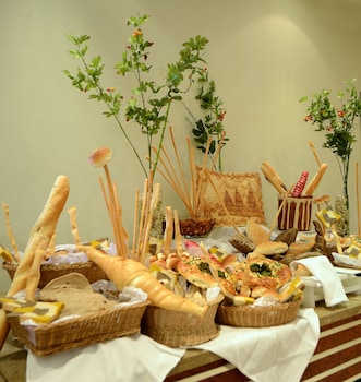 naama bay hotel and resort