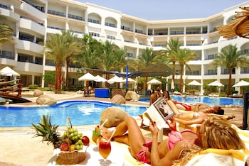 naama bay hotel and resort
