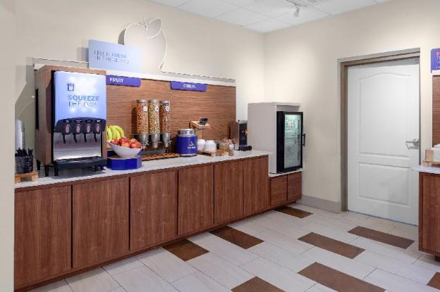holiday inn express myrtle beach broadway at the beach