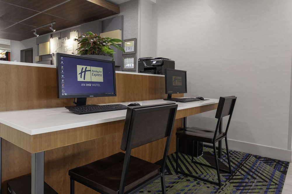 holiday inn express myrtle beach broadway at the beach by ihg