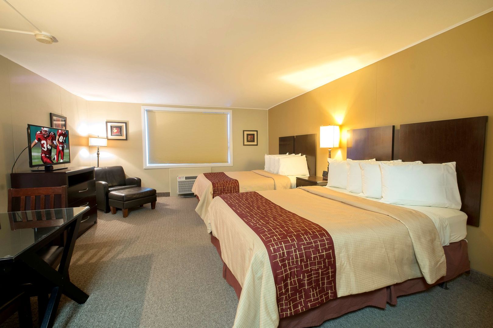 red roof inn and suites herkimer