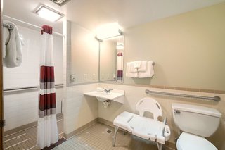 red roof inn and suites herkimer