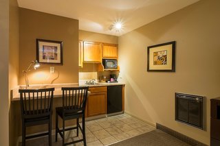 red roof inn and suites herkimer