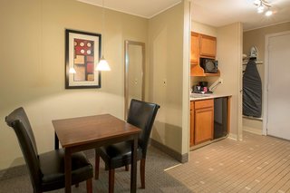 Red Roof Inn & Suites Herkimer,New York>>Herkimer,2 star