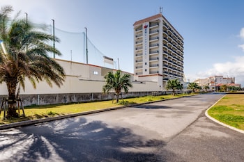 naha beach side hotel