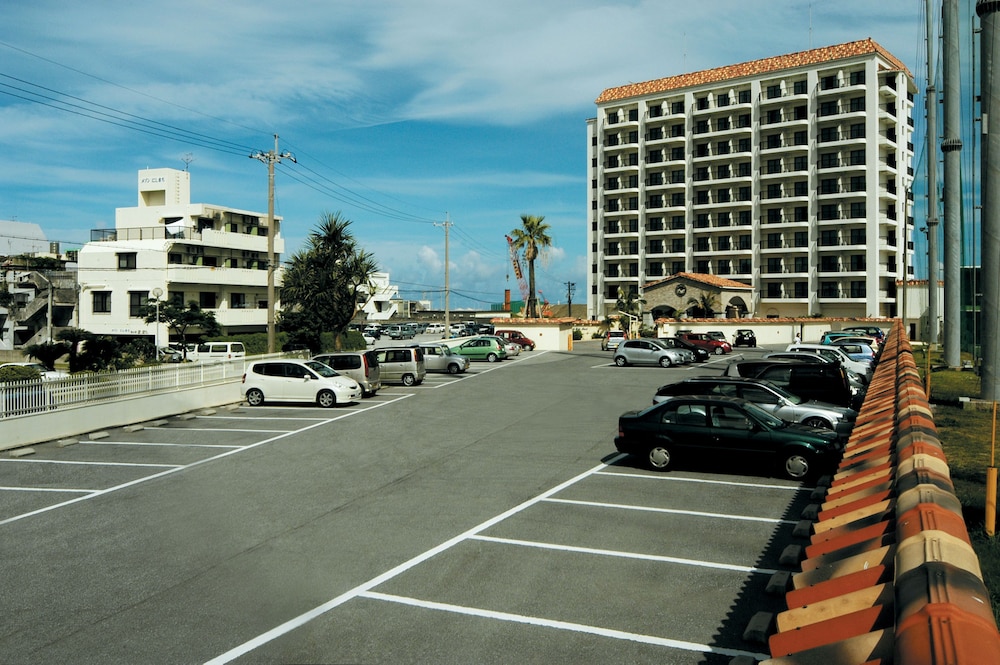 naha beach side hotel
