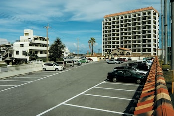 naha beach side hotel