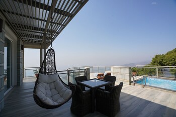 moksha himalaya spa resort