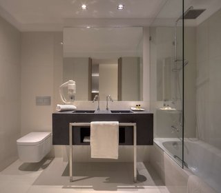 Nh Collection Porto Batalha,Porto>>Northern Portugal,4 star