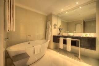 Nh Collection Porto Batalha,Porto>>Northern Portugal,4 star