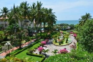 le aqua resort and spa phan thiet