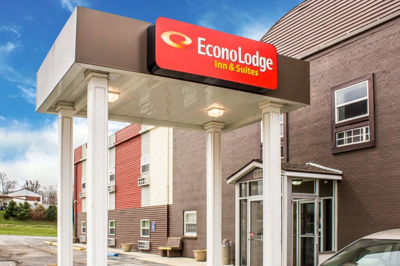 Econo Lodge Inn & Suites