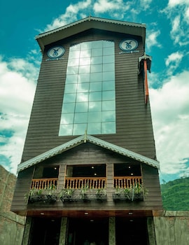 hotel tin tin boutique bijanbari