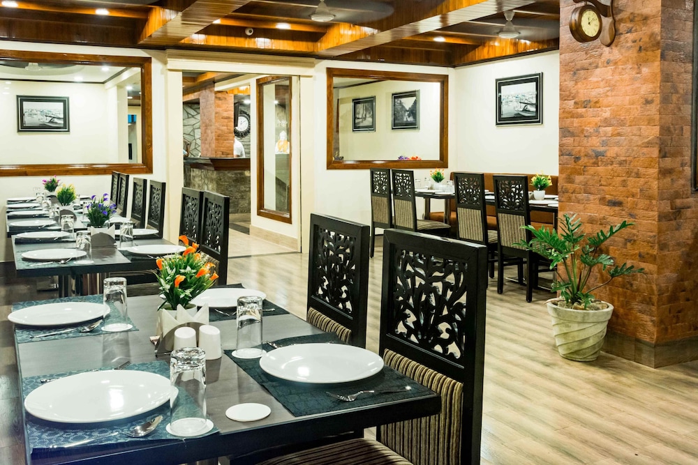 hotel tin tin boutique bijanbari