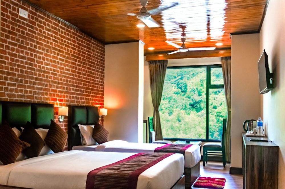 hotel tin tin boutique bijanbari
