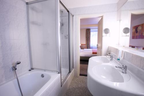 trip inn hotel ariane