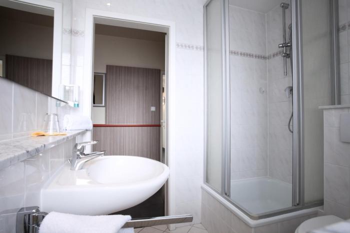 trip inn hotel ariane