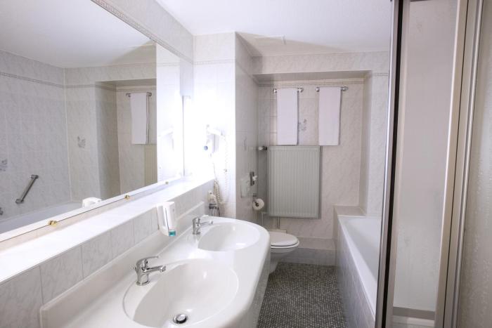 trip inn hotel ariane