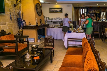 Epavlis Boutique Suites,Delphi>>Central Greece,4 star