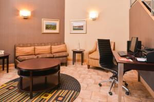 Holiday Inn Express Lewisburg/New Columbia By Ihg,New Columbia>>Lycoming County,3 star