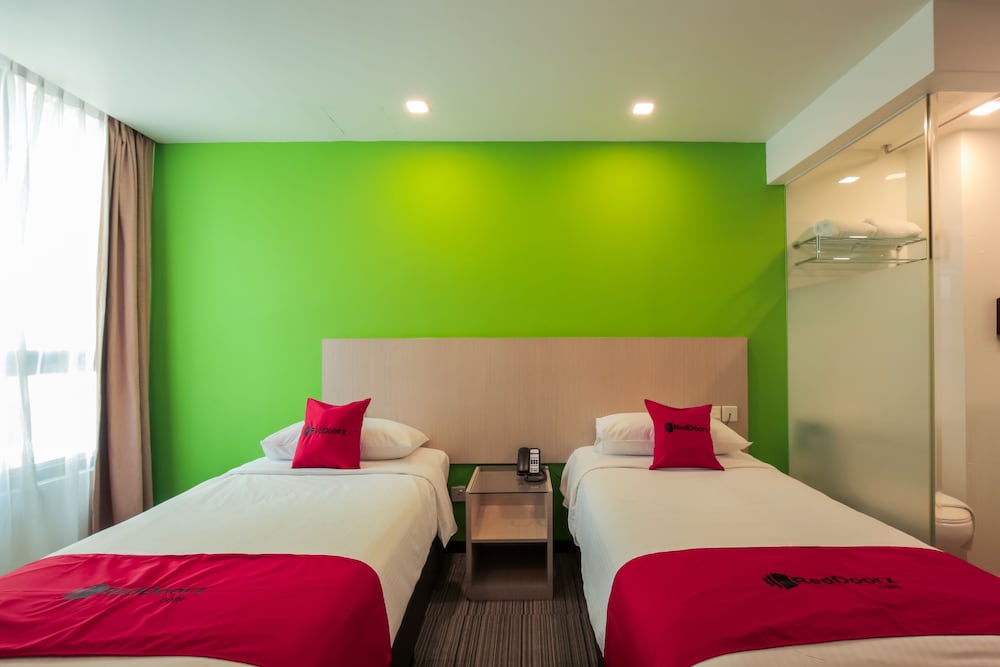 reddoorz premium balestier