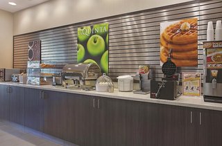 La Quinta Inn & Suites Chattanooga - Lookout Mtn,Lookout Mountain>>Chattanooga,2.5 star