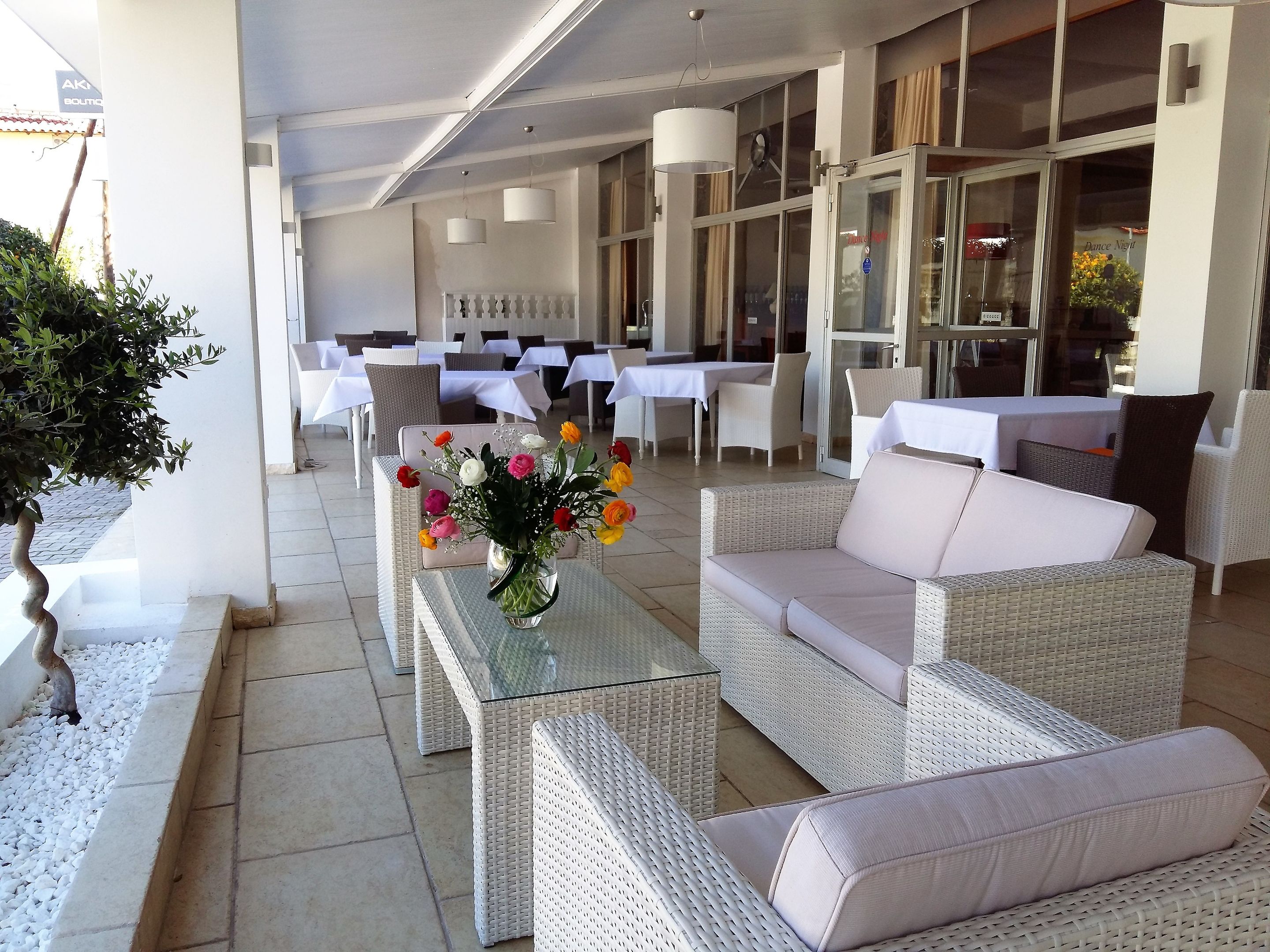 akrogiali exclusive hotel