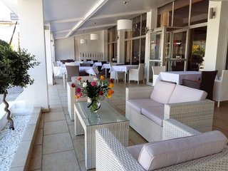 akrogiali exclusive hotel
